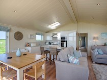Granary Lodge kitchen / dining area