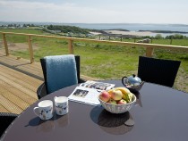 Granary Lodge outdoor dining area