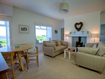 Meadow Cottage living / dining room