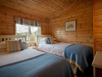 The Buoys lodge twin bedroom