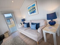 Bluebell Lodge living area